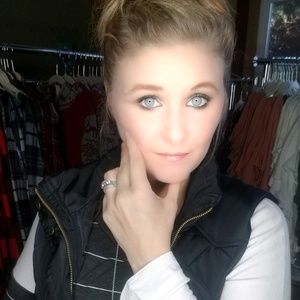 Meet your Posher, Janna